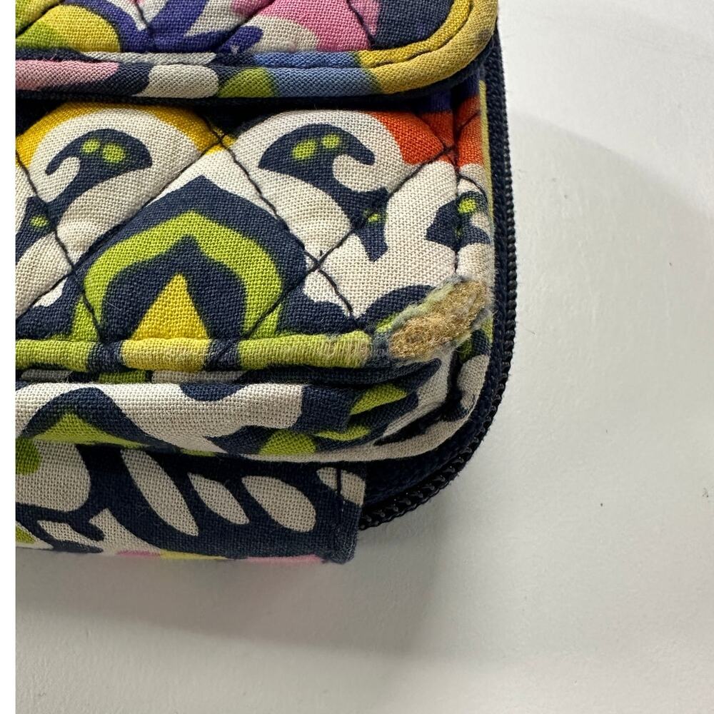 Vera Bradley Wallet Rio Pattern - Picture 3 of 11